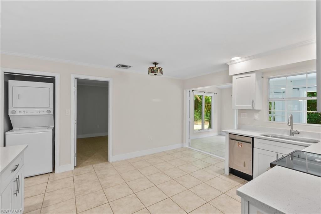SUNSET HOMES - Residential Income