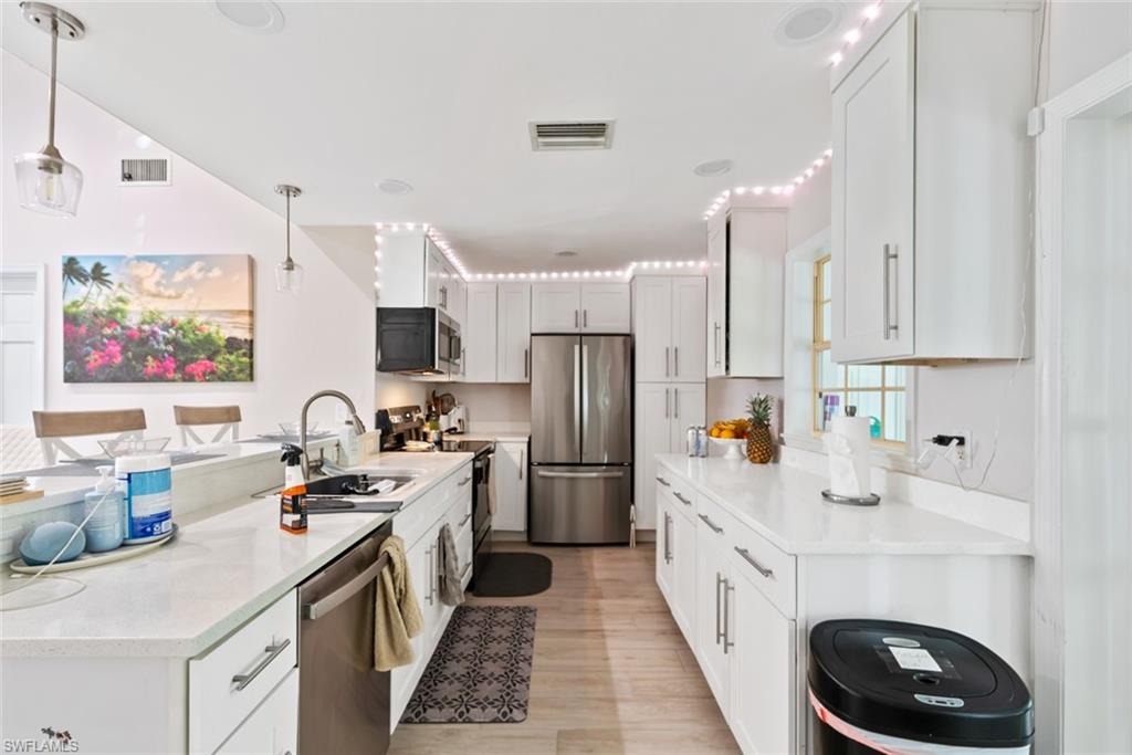 SUNSET HOMES - Residential Income