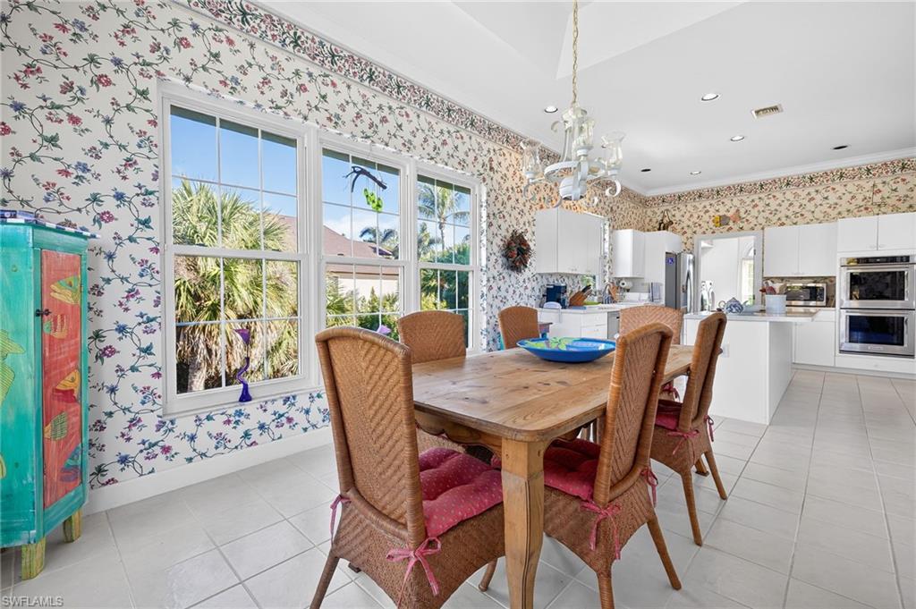 CALOOSA SHORES - Residential