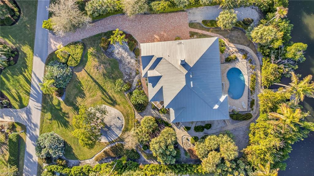 CALOOSA SHORES - Residential