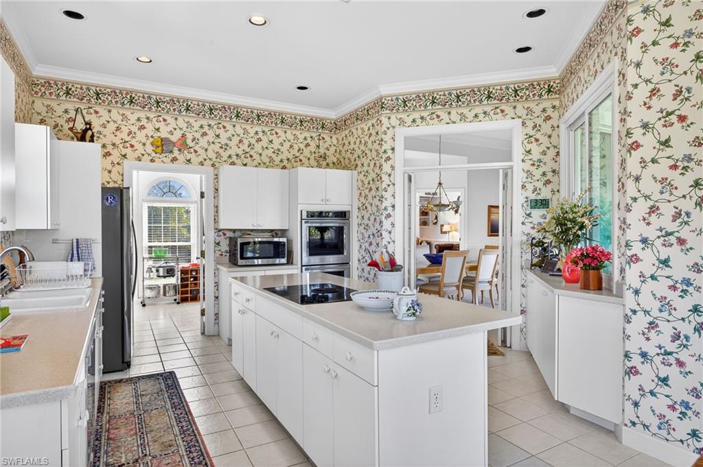 CALOOSA SHORES - Residential