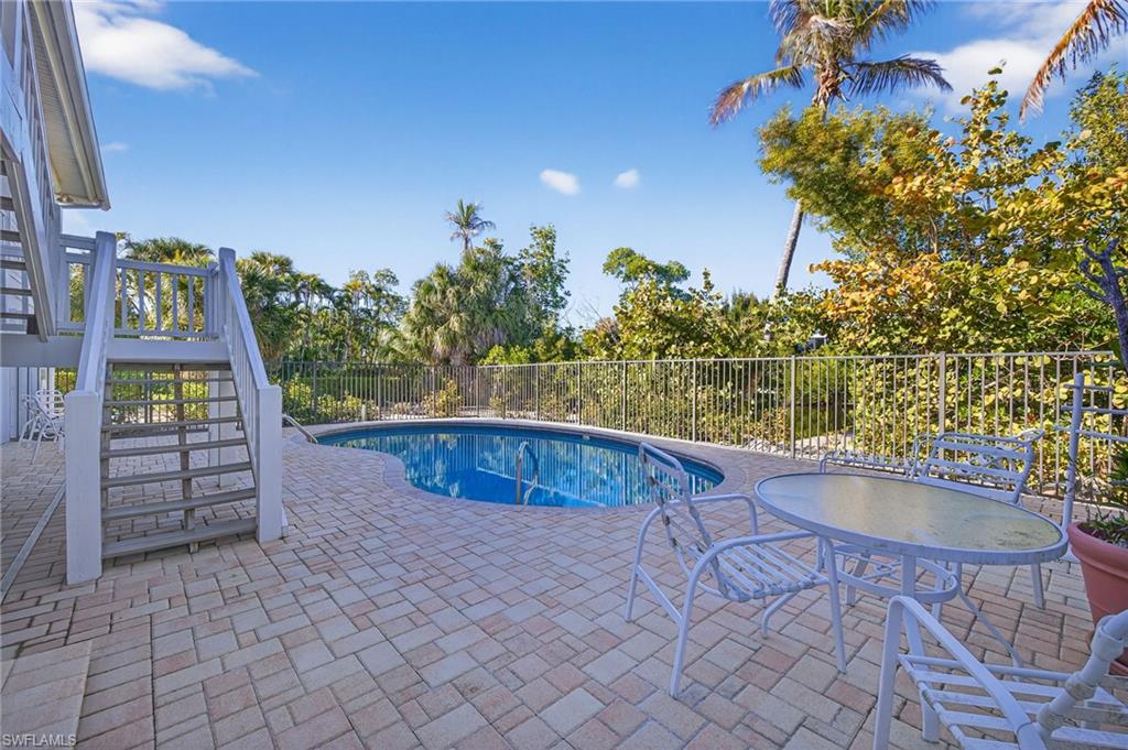 CALOOSA SHORES - Residential