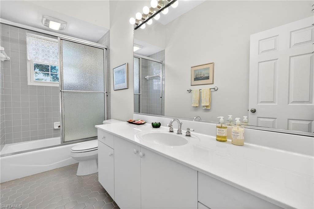 CALOOSA SHORES - Residential