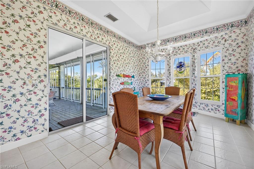 CALOOSA SHORES - Residential
