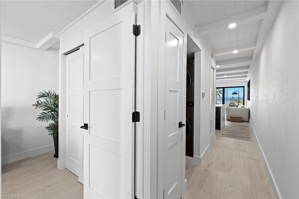 DOLPHIN WAY - Residential