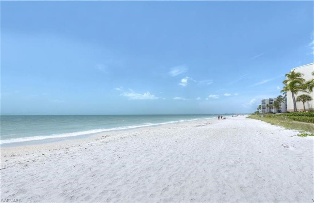 DOLPHIN WAY - Residential