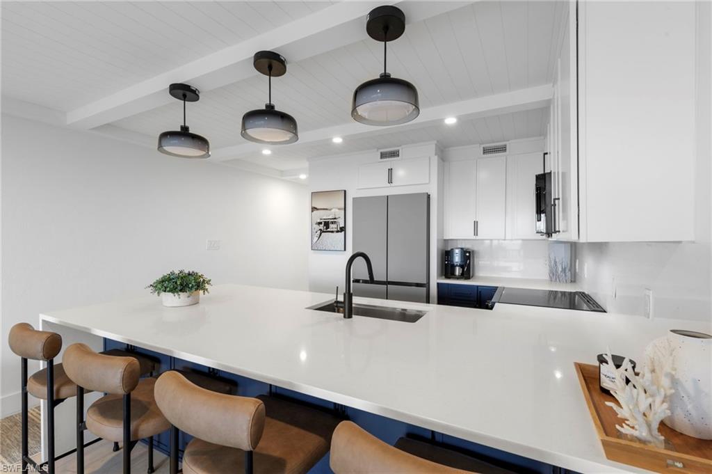 DOLPHIN WAY - Residential