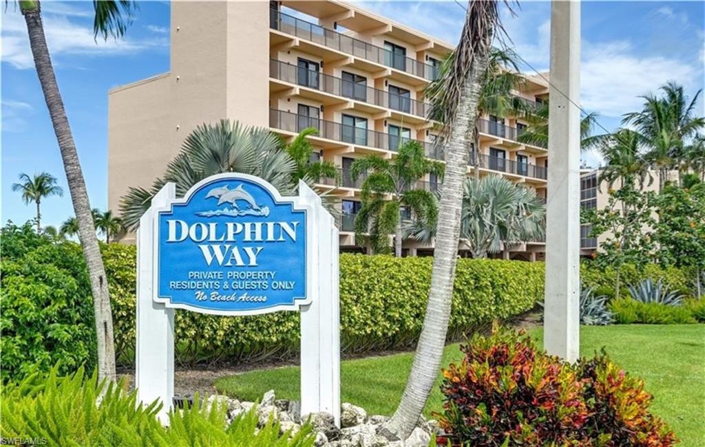 DOLPHIN WAY - Residential