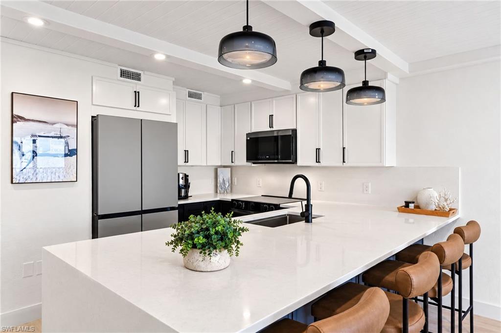 DOLPHIN WAY - Residential