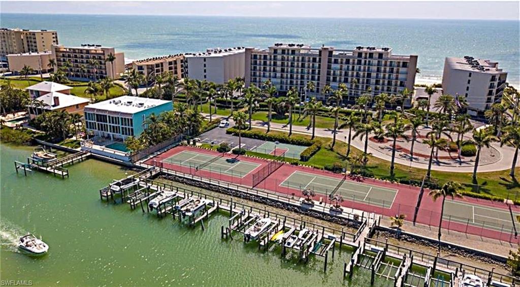 DOLPHIN WAY - Residential