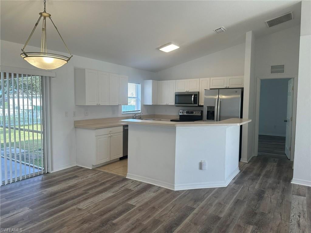 CAPE CORAL - Residential Lease