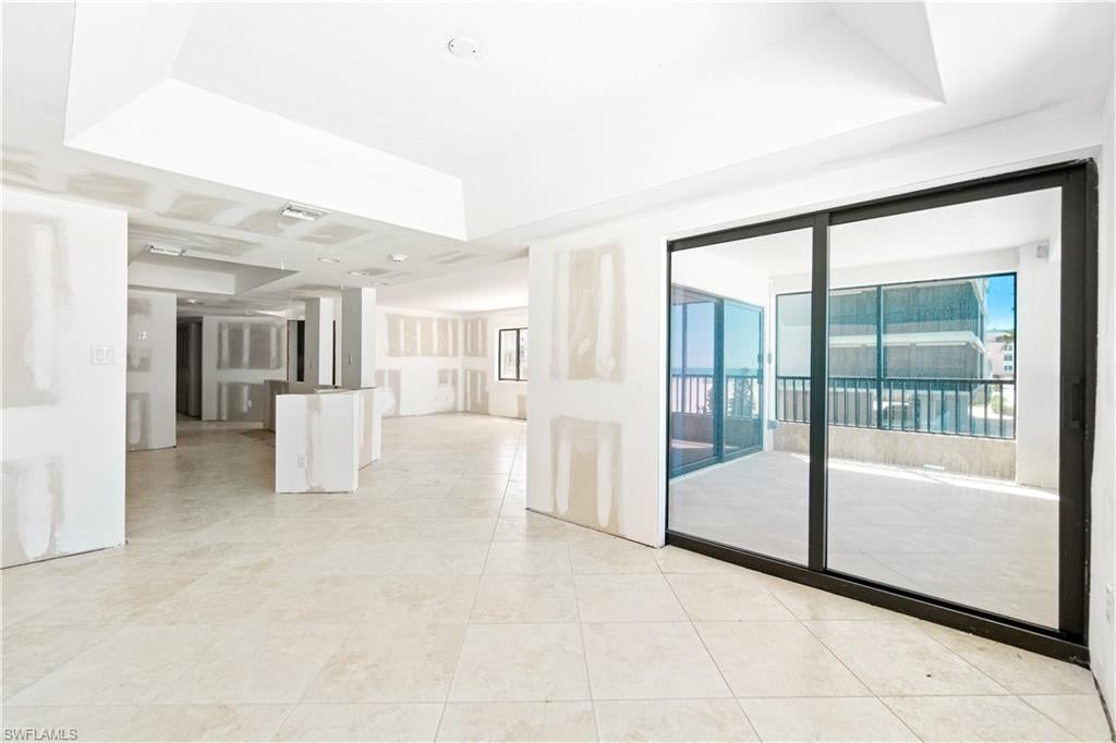 PELICAN POINTE CONDO - Residential