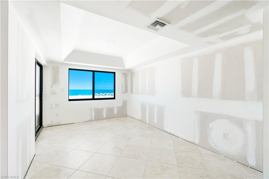 PELICAN POINTE CONDO - Residential