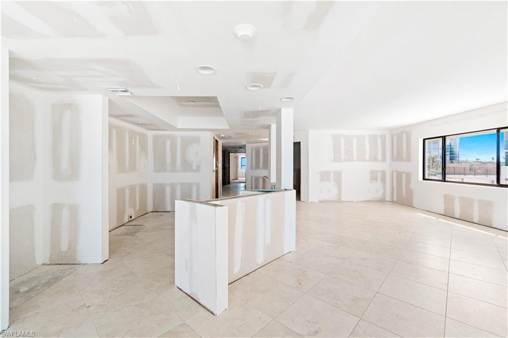 PELICAN POINTE CONDO - Residential