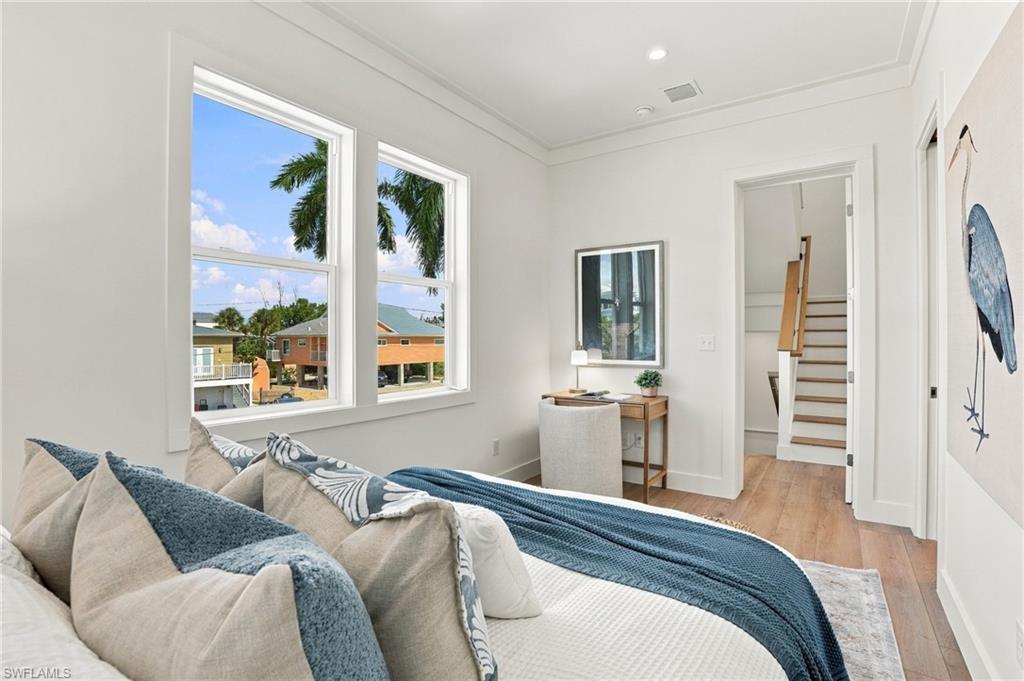 MCPHIE PARK - Residential
