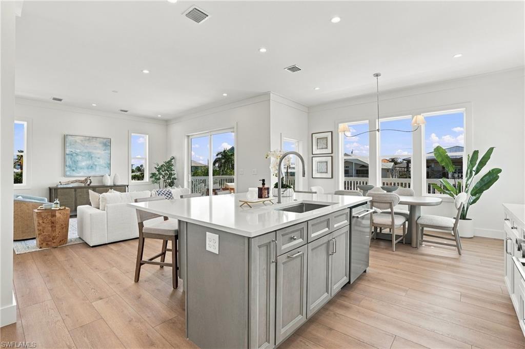 MCPHIE PARK - Residential