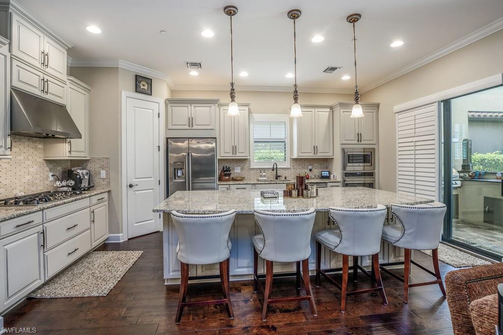 PEBBLE POINTE - Residential