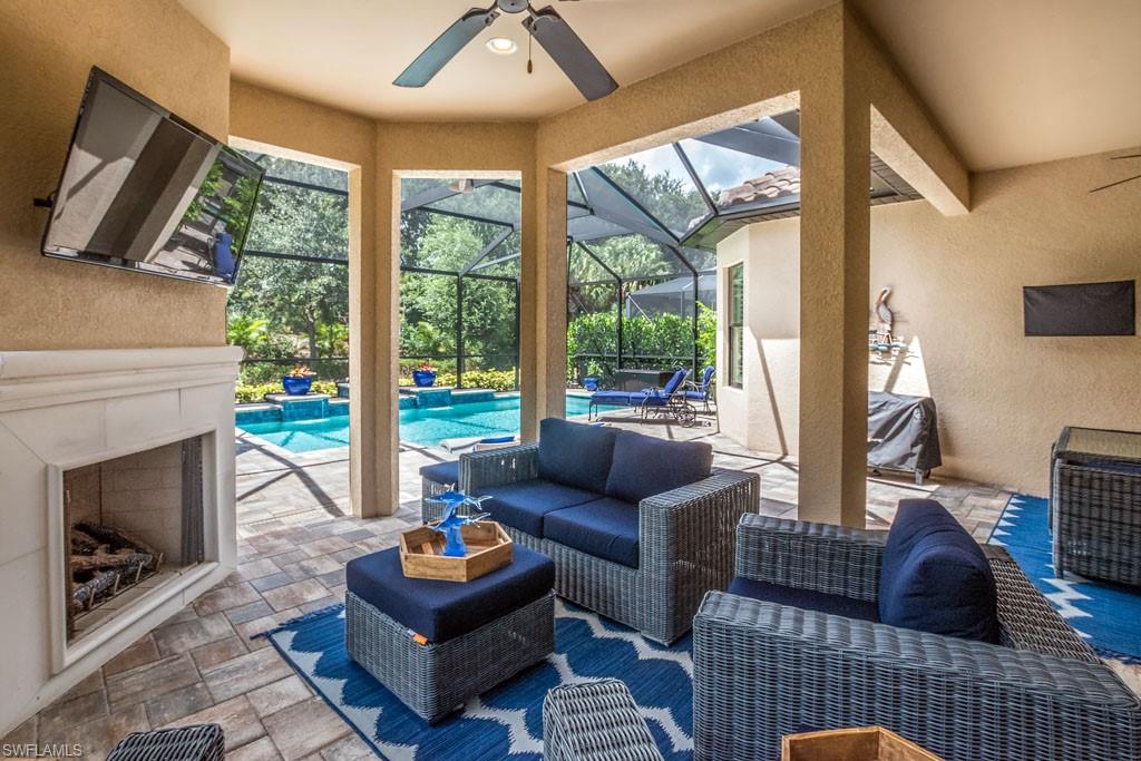 PEBBLE POINTE - Residential