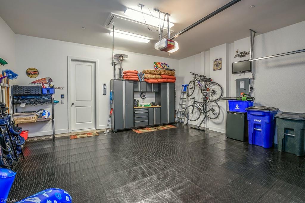 PEBBLE POINTE - Residential
