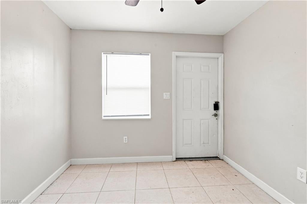 LINCOLN PARK - Residential Income