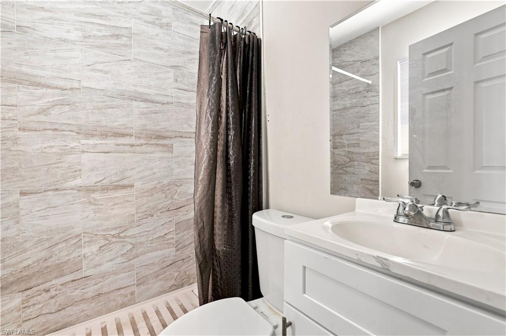 LINCOLN PARK - Residential Income