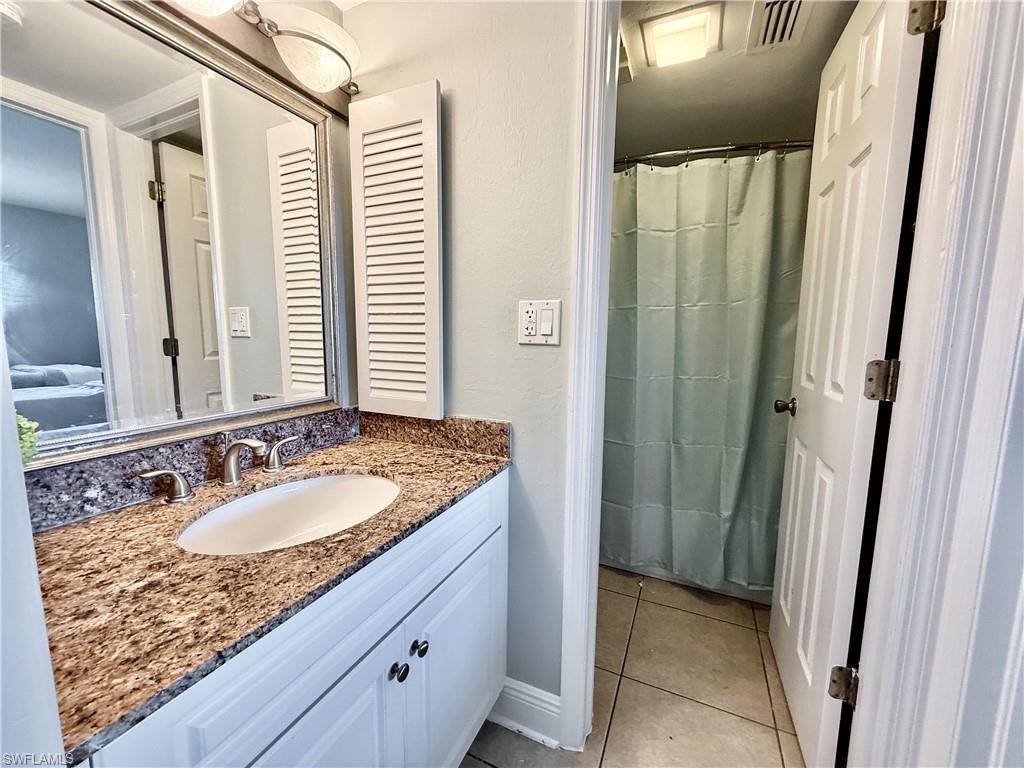 TENNIS VILLAS - Residential