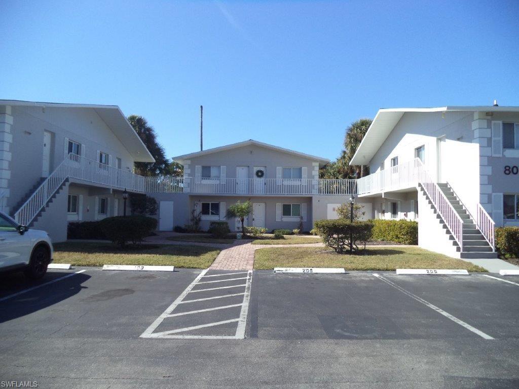 GLADIOLUS GARDENS CONDO ASSN - Residential Lease