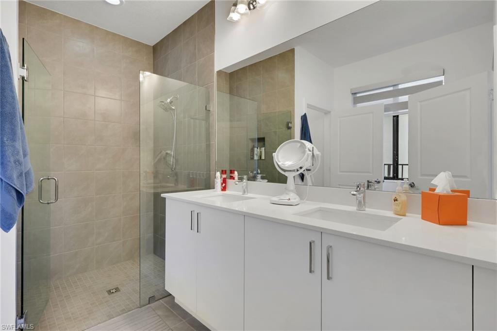 MAPLE RIDGE - Residential