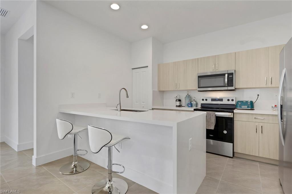 MAPLE RIDGE - Residential
