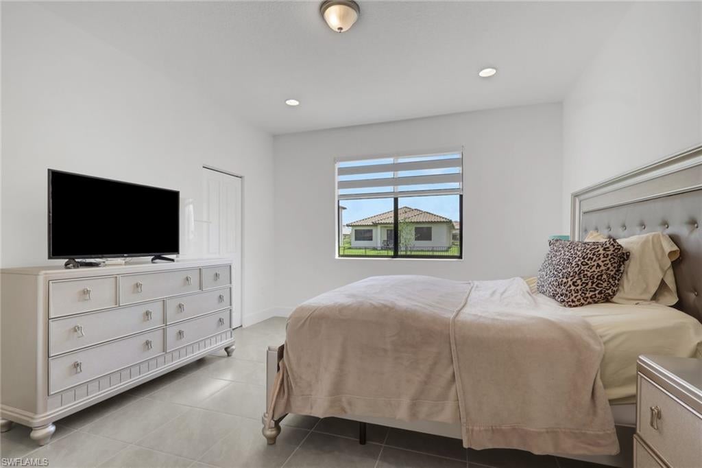 MAPLE RIDGE - Residential