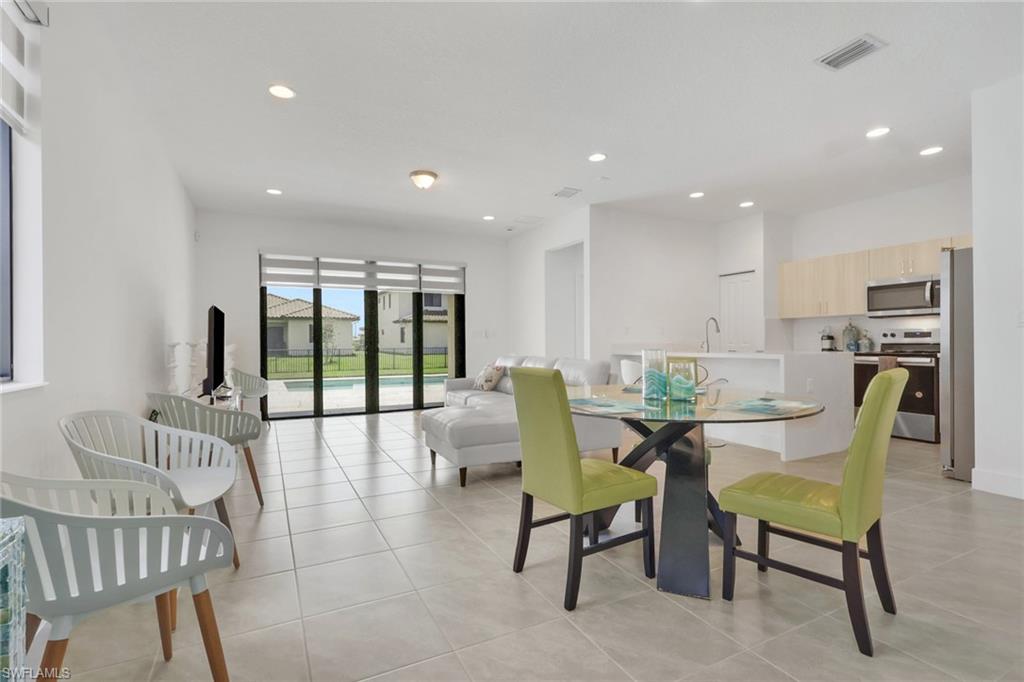 MAPLE RIDGE - Residential