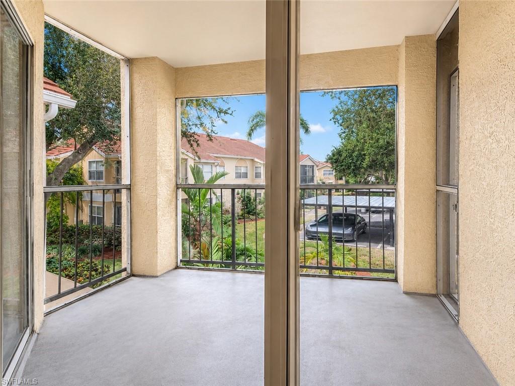 VENETIAN PALMS - Residential