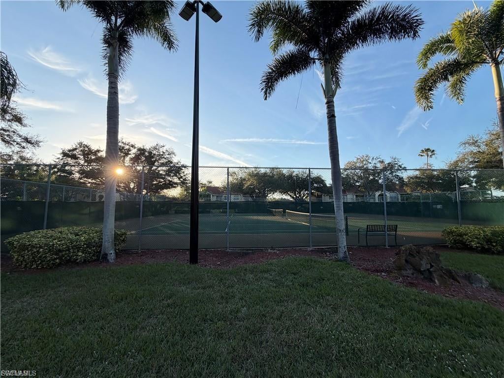 VENETIAN PALMS - Residential