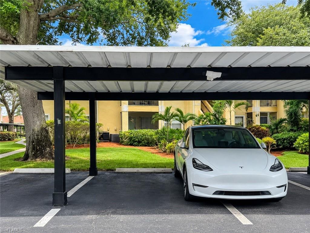VENETIAN PALMS - Residential