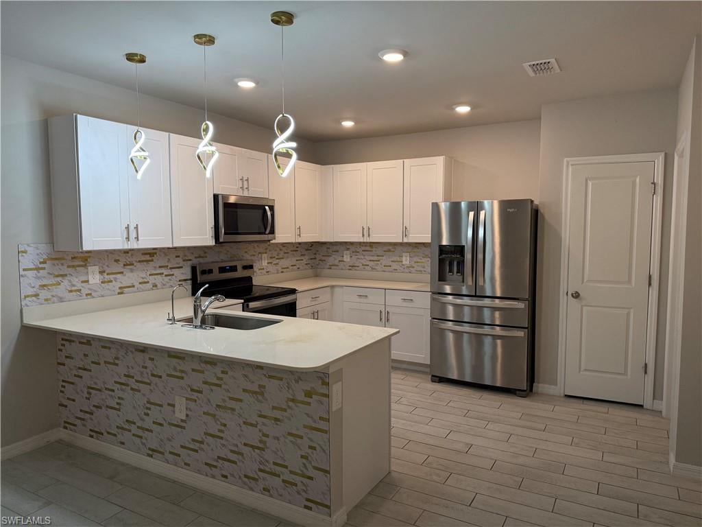 CENTRAL PARK - Residential Lease