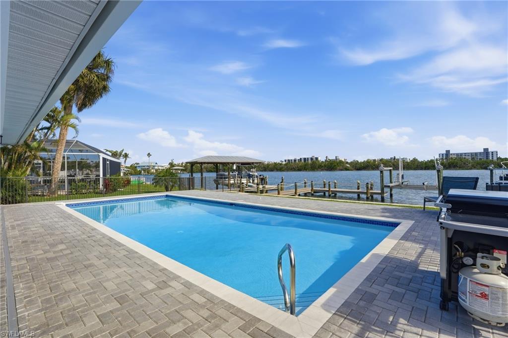 LAGUNA SHORES - Residential