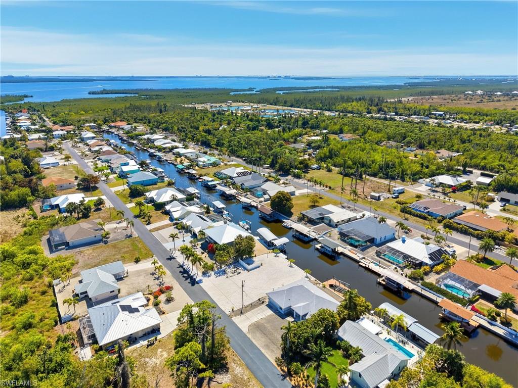 MANATEE BAY UNRECORDED SUBDIVISION - Residential