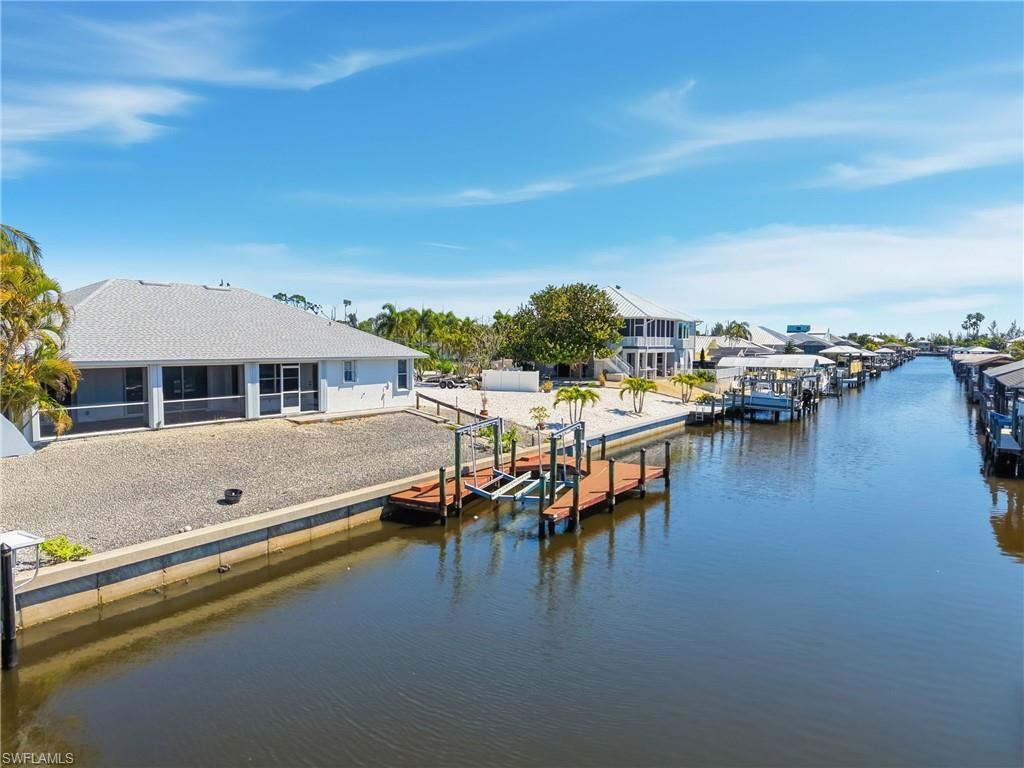 MANATEE BAY UNRECORDED SUBDIVISION - Residential