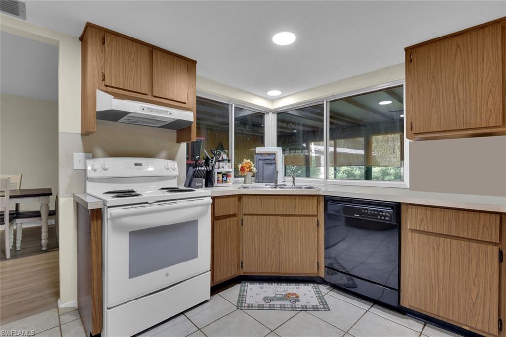 CALOOSA ESTATES - Residential
