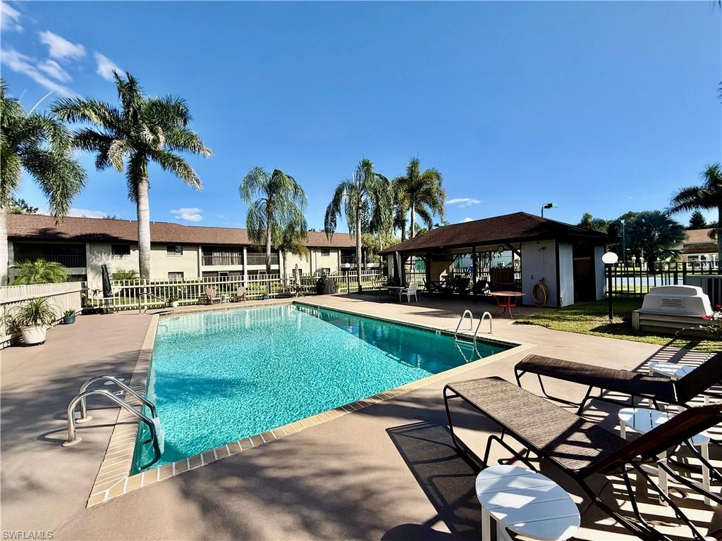STONE EDGE CONDO - Residential