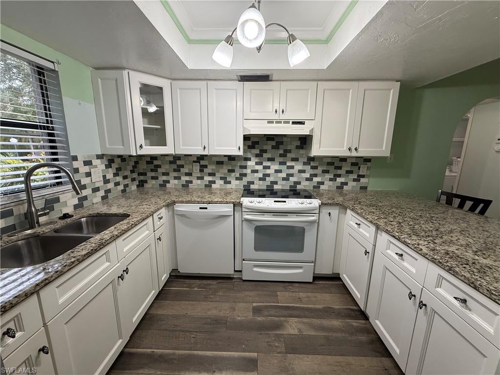 STONE EDGE CONDO - Residential