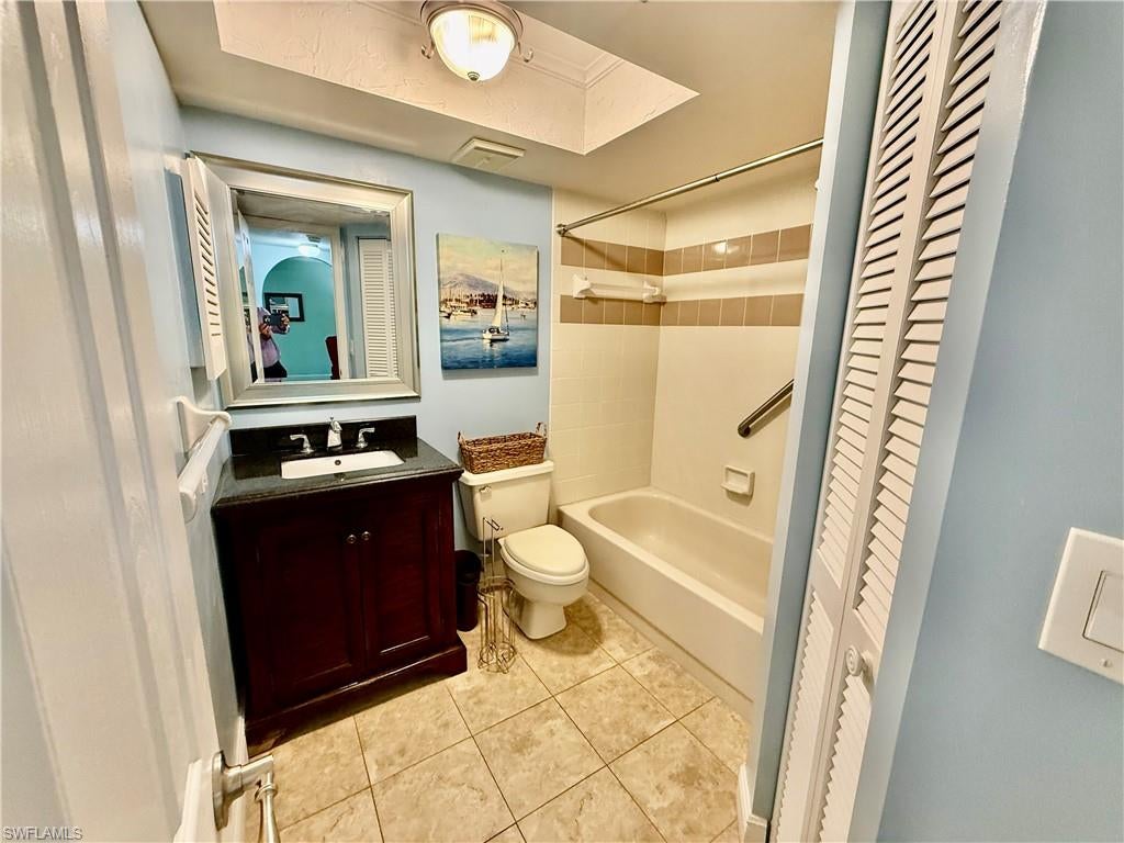 STONE EDGE CONDO - Residential