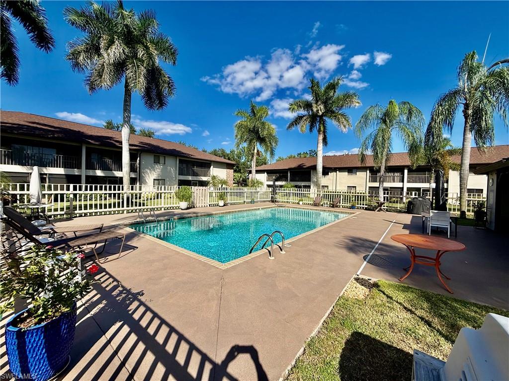 STONE EDGE CONDO - Residential