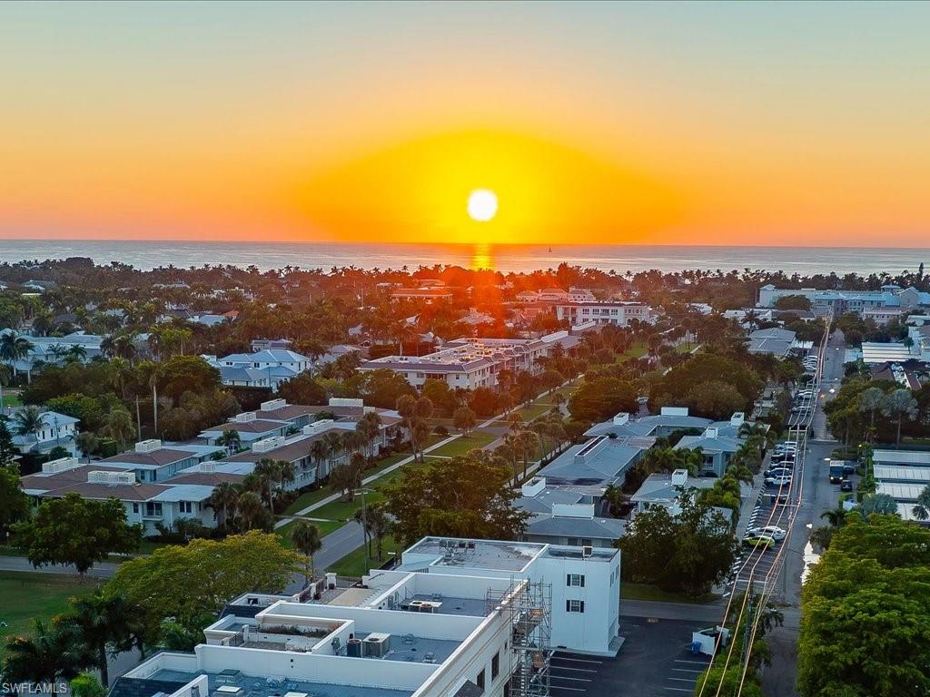 FAIRFAX CLUB - Residential
