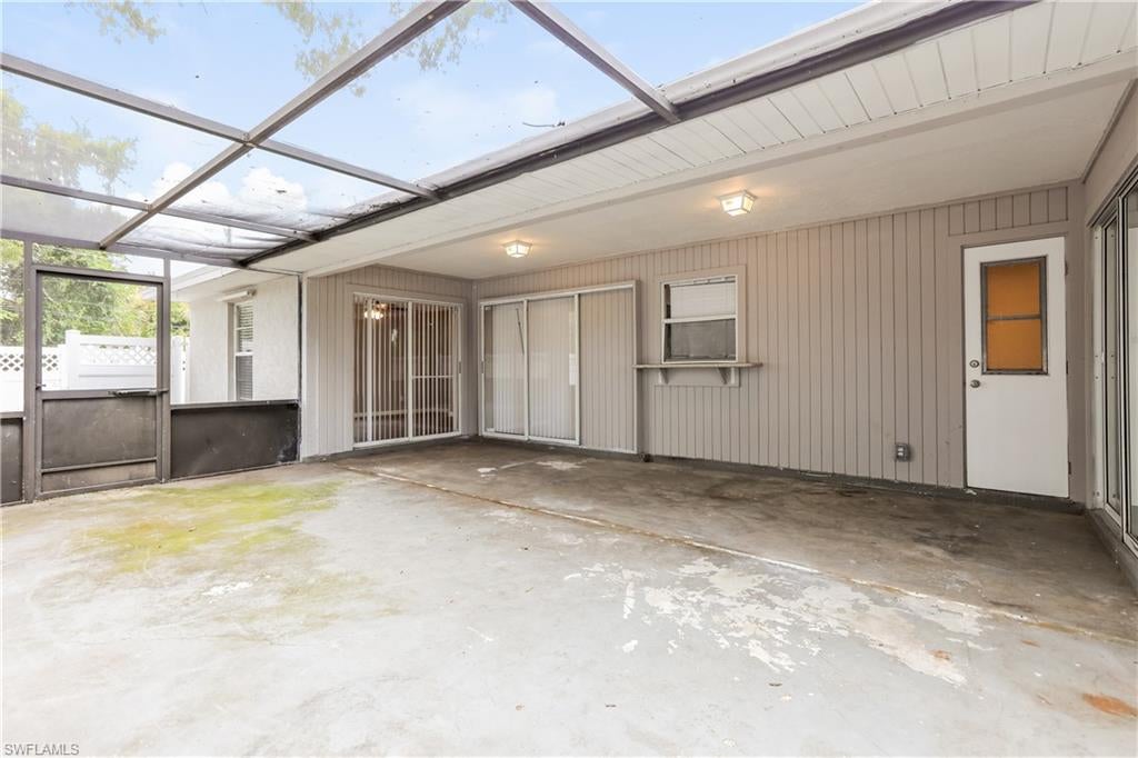 PORT CHARLOTTE - Residential Lease