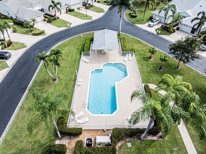 SHADOWOOD VILLAS - Residential