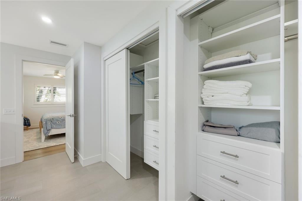 EAST ROCKS - Residential Lease
