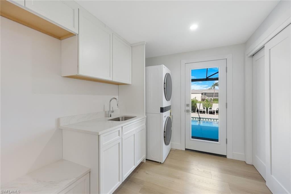 EAST ROCKS - Residential Lease