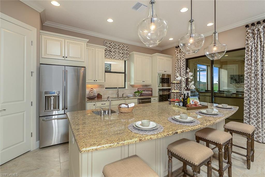 PEBBLE POINTE - Residential