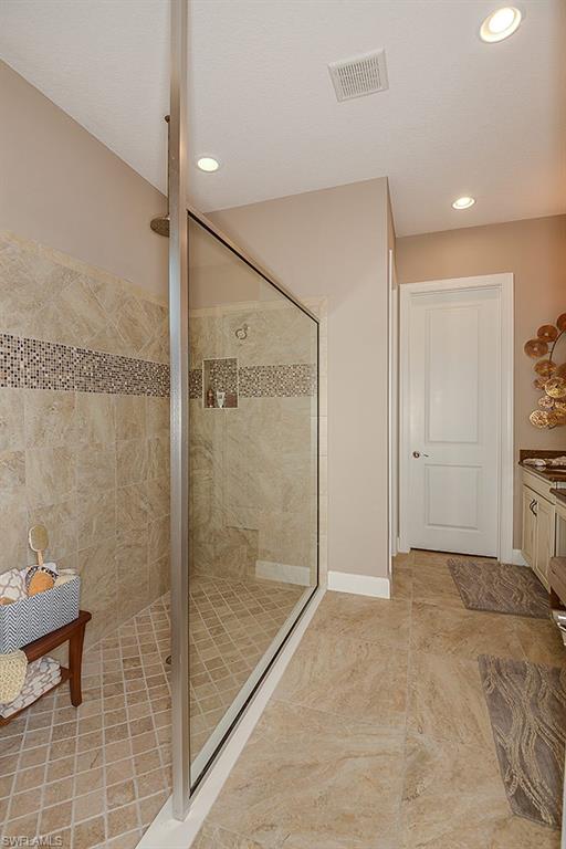 PEBBLE POINTE - Residential